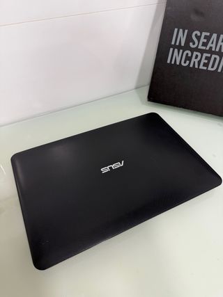 Portátil ASUS F555L Plata/Negro