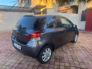 Toyota Yaris 2010