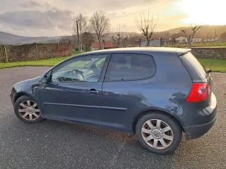 Volkswagen Golf 2004