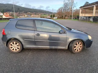 Volkswagen Golf 2004