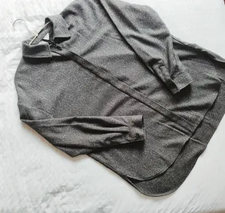 Camisa oversize gris