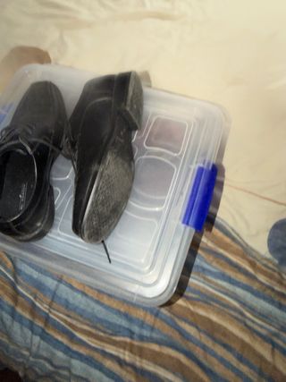 Zapatos MR. HANSEN Talla 40 Negros