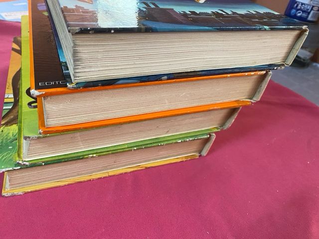 CUATRO TOMOS PELICULAS WALT DISNEY