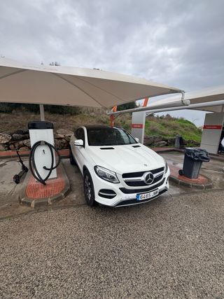 (negociable) Mercedes-Benz GLE 2016