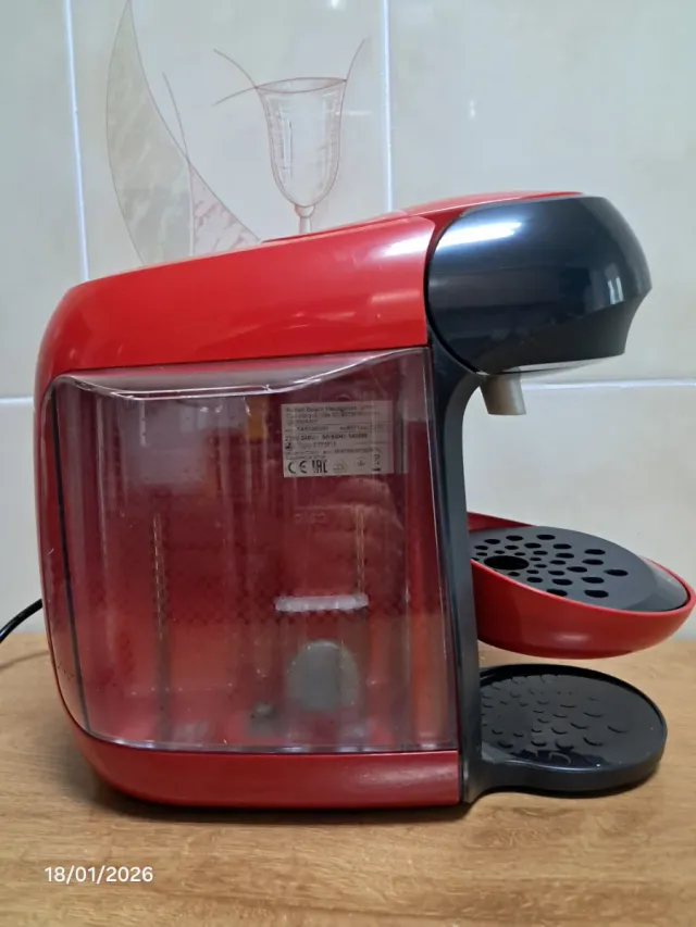 Cafetera Tassimo Bosch Roja