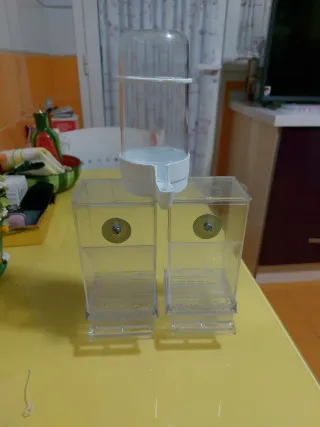 Jaula para pájaros azul