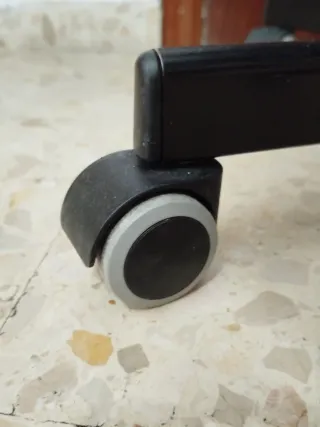 Silla de oficina IKEA negra