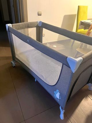 Cuna de viaje Kinderkraft Joy con extras