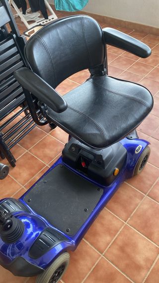 Moto movilidad reducida azul