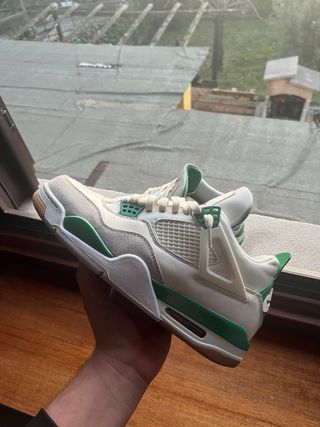 Jordan 4 SB Pine Green