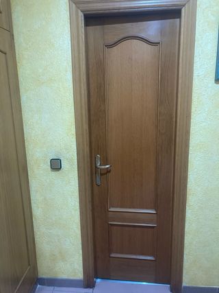 Puertas de roble para comedor y habitaciones