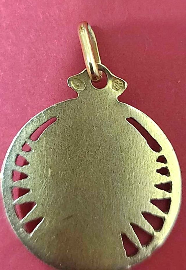 Medalla Oro 18K Virgen María 4.97gr