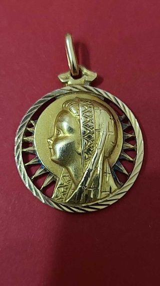 Medalla Oro 18K Virgen María 4.97gr
