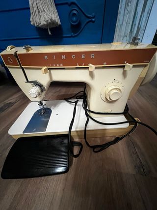 Máquina de coser Singer vintage portátil