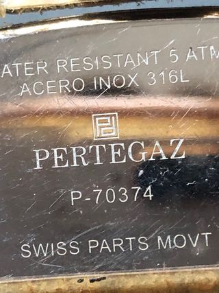 Dos relojes  uno Swatch y otro de pertegaz