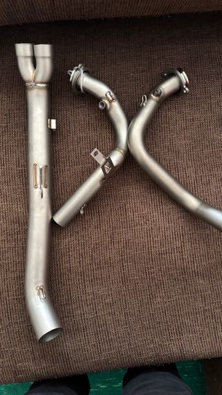 Colectores Honda Africa Twin