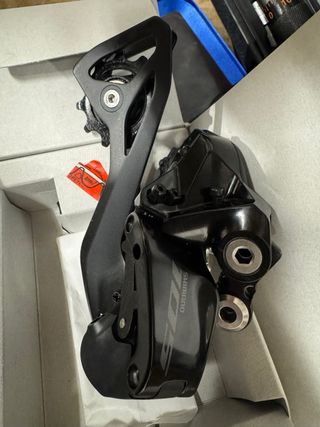 Cambios Shimano 105 Di2 R7150 12v