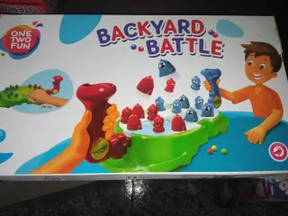 Juego de mesa Backyard Battle