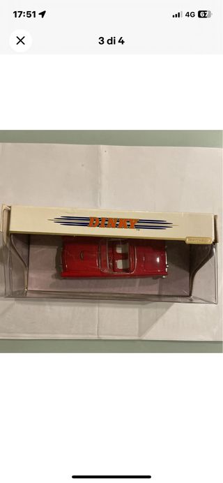 Modellino Dinky Ford Thunderbird Rosso