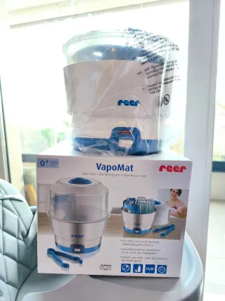 Esterilizador de biberones VapoMat Reer