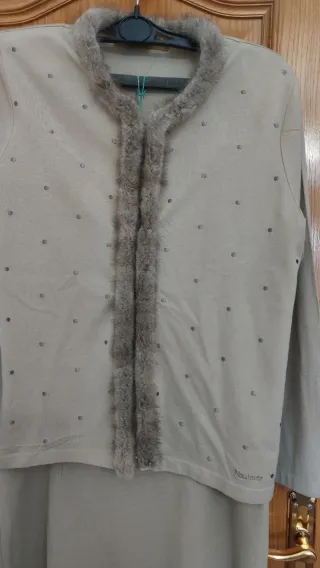 Conjunto Falda y Chaqueta Naulover Beige/Gris