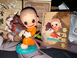 Figura Pop Mart Golden Gallop