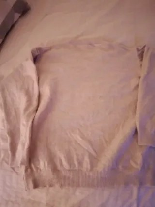 Jersey hombre cuello pico beige