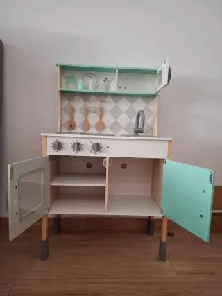 Cocina de madera para niños