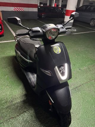 Peugeot Django 50cc Scooter Negra