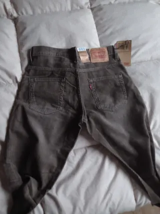 Pantalón pana Levi's marrón