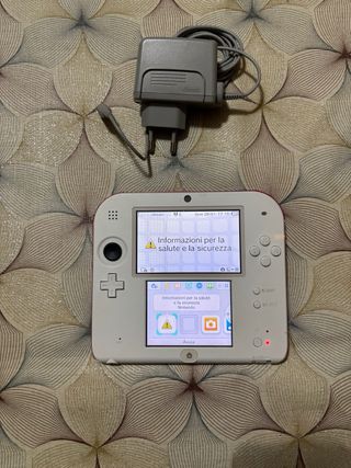 Nintendo 2DS Bianca