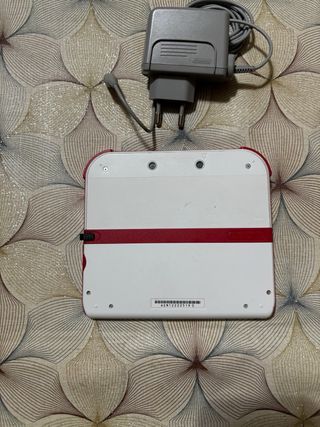 Nintendo 2DS Bianca