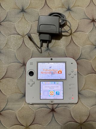 Nintendo 2DS Bianca