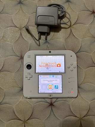 Nintendo 2DS Bianca