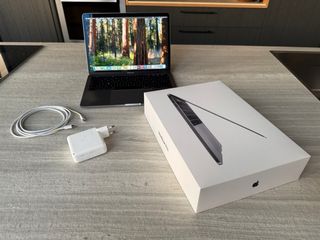 MacBook Pro 13 2018 16GB 512GB Plata