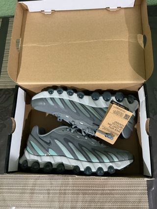 Nike Air Max DN8 Gris