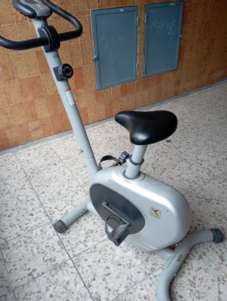 Bicicleta Estática Domyos MG-7000