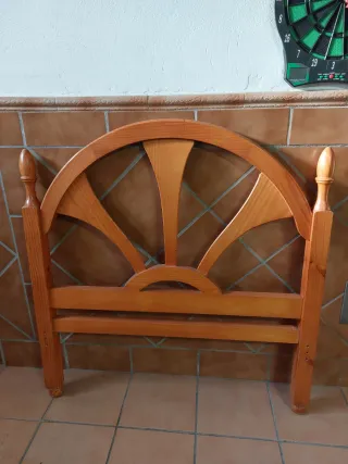 Cabecero de cama provenzal de madera