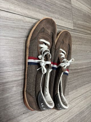 Zapatillas Marrones y Multicolor