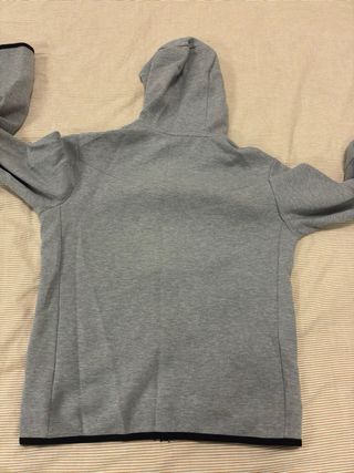 Sudadera Nike Tech Gris