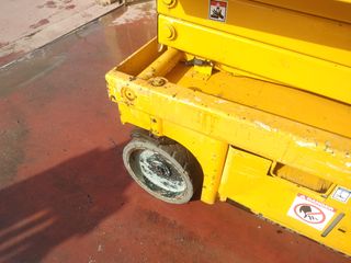 Tijera Eléctrica Haulotte Compact 10 (2012)