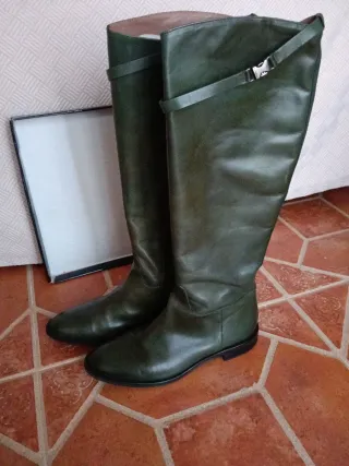 Botas altas de piel verde