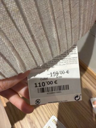 Lámpara Zara Home marrón con pantalla con etiqueta