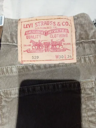 Pantalón pana Levi's beige Talla M