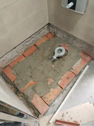 Cambio de plato de ducha.