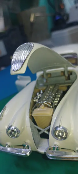 Modello Jaguar XK 120 (1946) 1/24 Burago