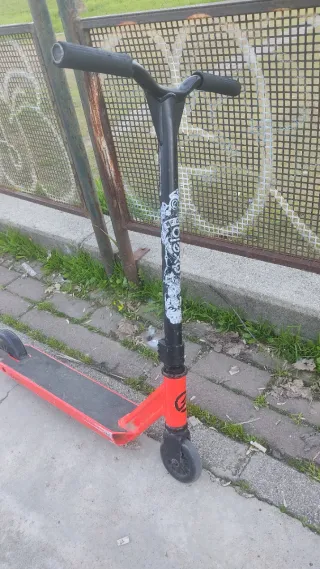 Patinete Decathlon Rojo