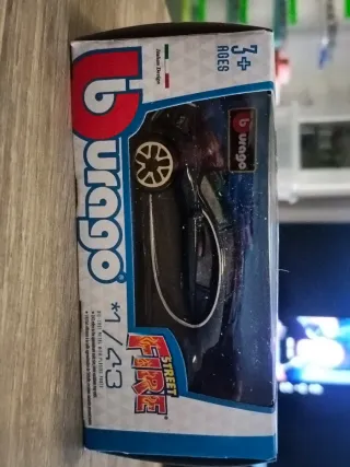 Replica auto Bugatti nera Burago 1/43