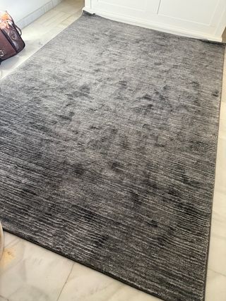 Alfombra gris moderna