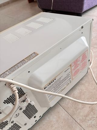 Microondas Bluesky blanco